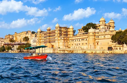 royal udaipur lake escape