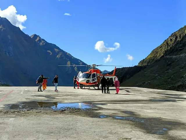 Kedarnath-helicopter-yatra