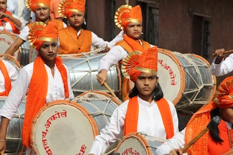 customized maharashtra tour