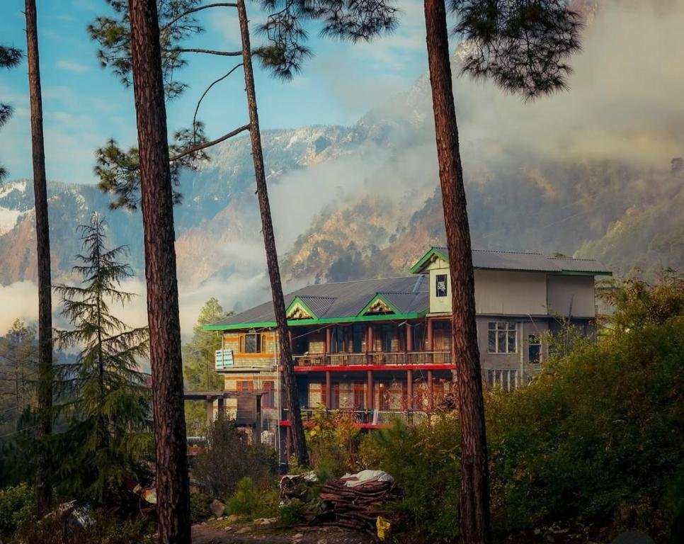 Chalo Challal Hotel & Cafe img