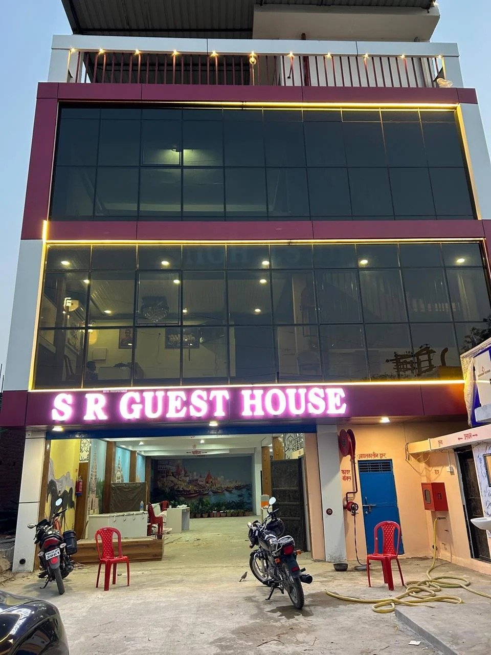 S R Guest house img