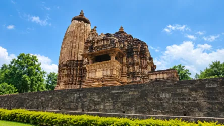 Madhya Pradesh showcasing intricate stone carvings and historic Indian temple architecture